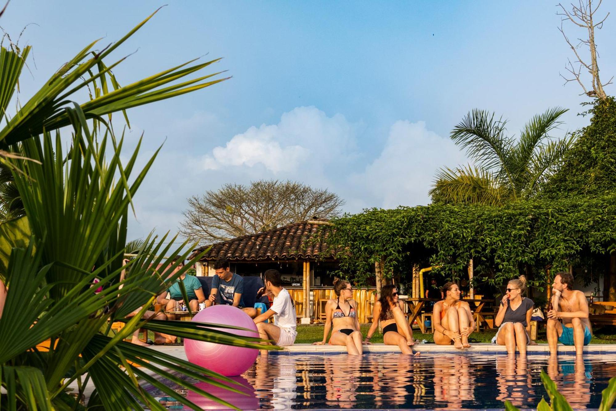 Tukawa Hotel Filandia Bagian luar foto